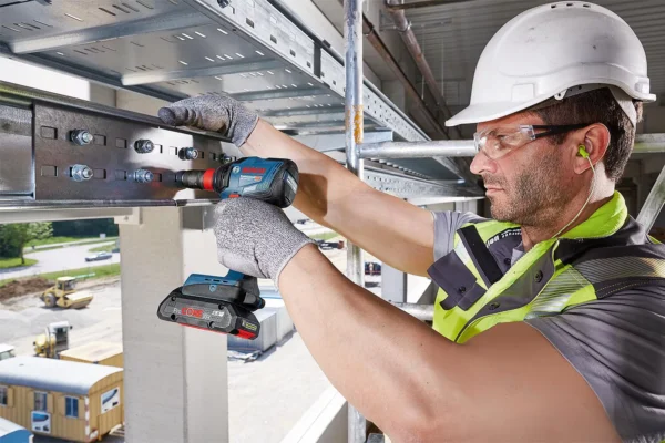 Bosch GDX 18V-210 C akumulatorski udarni odvijač, bez akumulatora i punjača